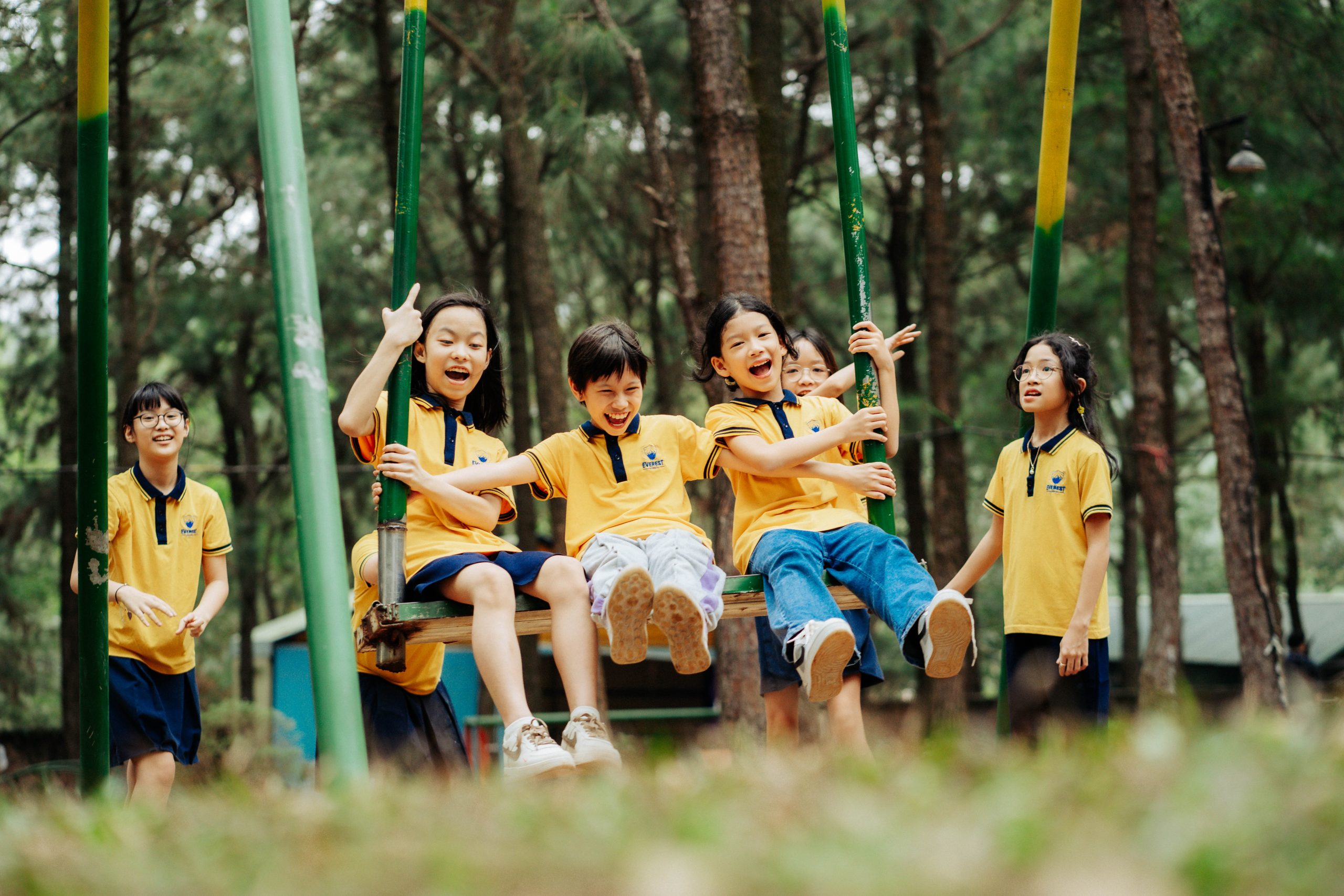 Lighthouse tư vấn gói chụp ảnh kỷ yếu cho lớp 5 tại Khu sinh thái Thiên Phú Lâm.