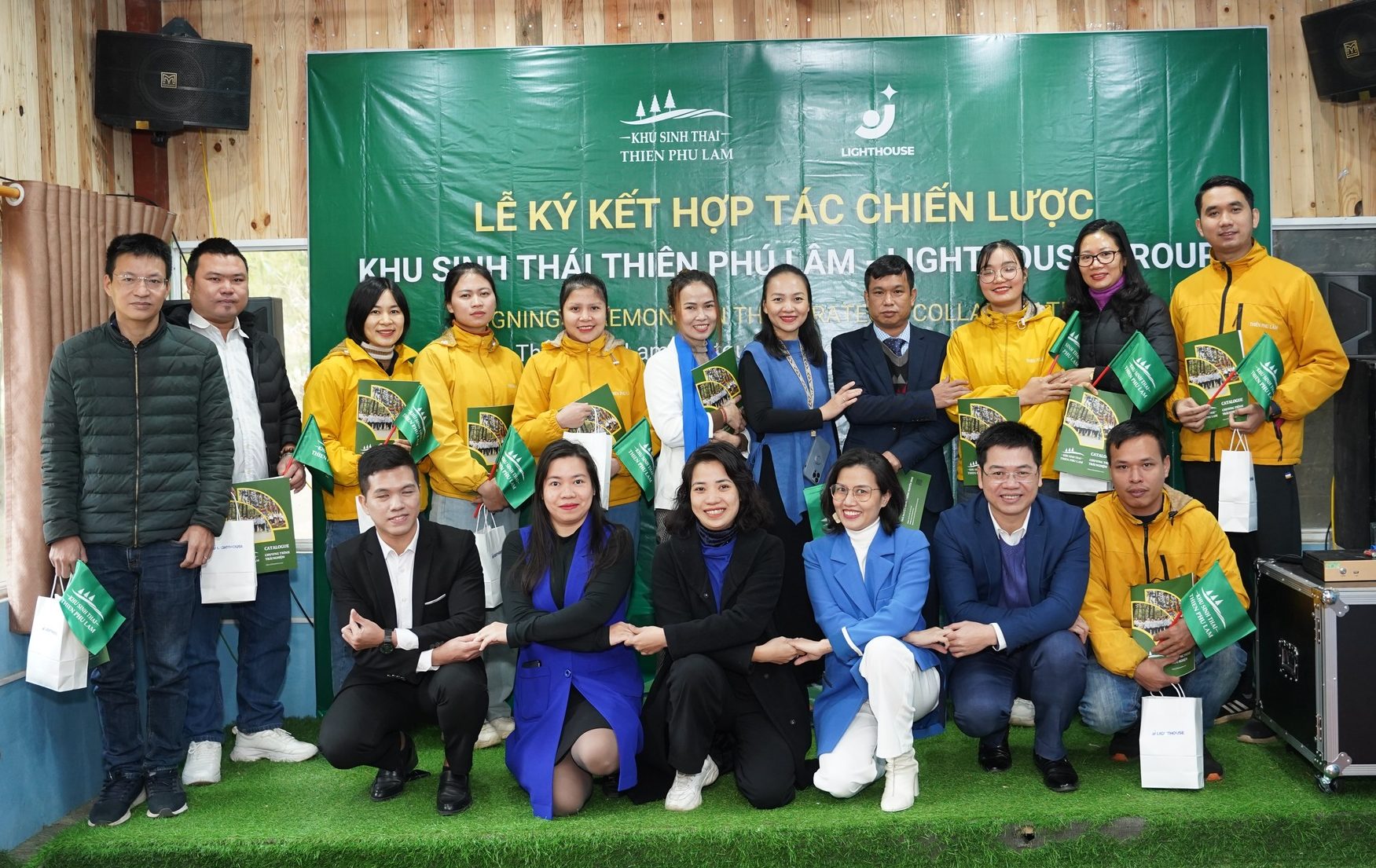 Lễ ký kết hợp tác chiến lược, Lighthouse chính thức trở thành nhà tư vấn và vận hành Khu sinh thái Thiên Phú Lâm.